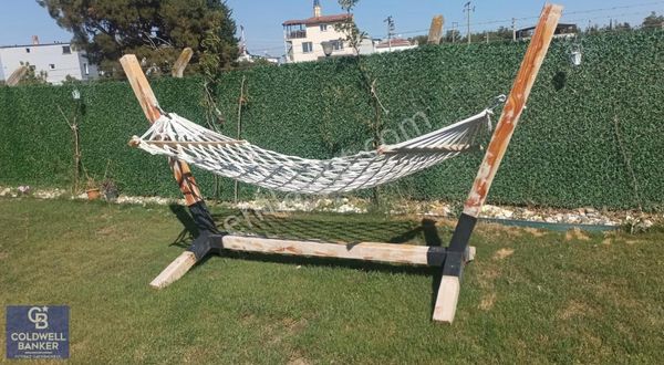 Menderes Coldwell Banker Poyraz'dan İçinde Evi Olan Bahçe