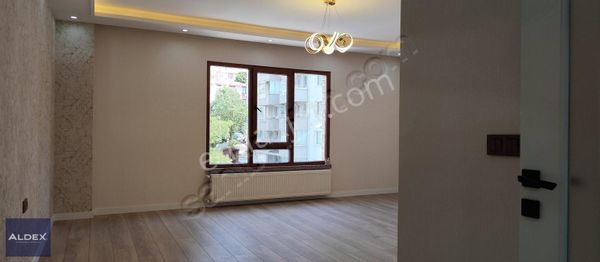 Dikmen Hakim Evi'nde Satılık Ferah Ve Kullanışlı 3+1 Daire