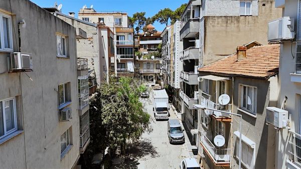 Buca Merkezi Konumda Üniversite Ve Hastane Yakını 3+1