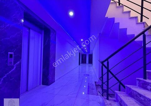 İzmir Seferihisar Ürkmezde 3+1 Satılık Daire Ayrı Mutfaklı 120m2 2 Banyolu