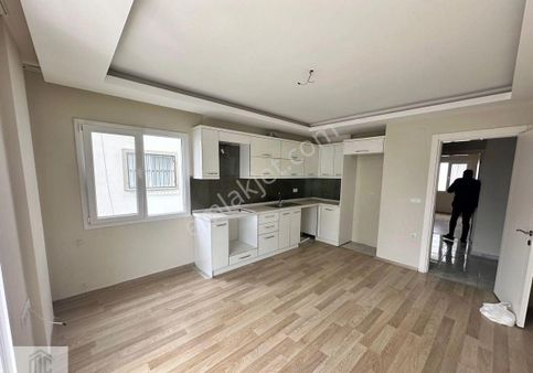 Seferihisar Ürkmezde 2+1 Satılık Daire Denize Yakın Çarşıya Yakın