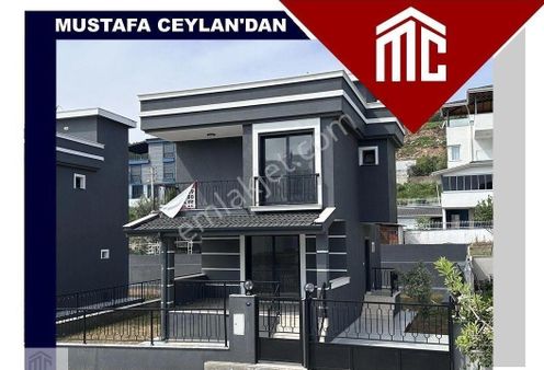 Seferihisar Doğanbeyde 3+1 Satılık Villa Deniz Ve Doğa Manzarasına Hakim Müstakil Ev
