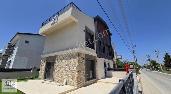 Urla Atatürk Mah 3+1 Denize Yakın Satılık Sıfır Villa