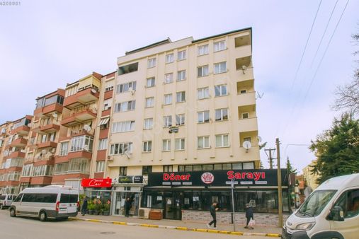 Balıkesir Bahçelievlerde, Teknik Lise Caddesi Üzerinde 3+1 Satılık