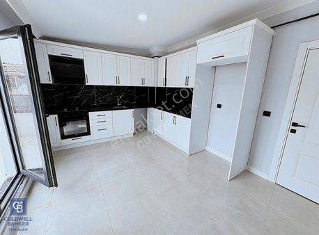 Darıca Cami Mah. Deniz Manzaralı / 3+1 Villa Tipi Dubleks 185m2