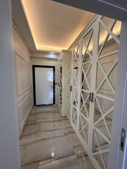 Satılık 3+1 Daire Ada Mevkiğinde İçin De 25000 Tl Ye Kiracı Var