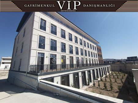 Bağlıca'da Yatay Mimari 1+1 Büyük Tip Satılık Daire