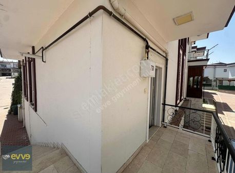 Evve'den Körkünde Güvenlikli Site İçerisinde Satılık 3+1 Villa