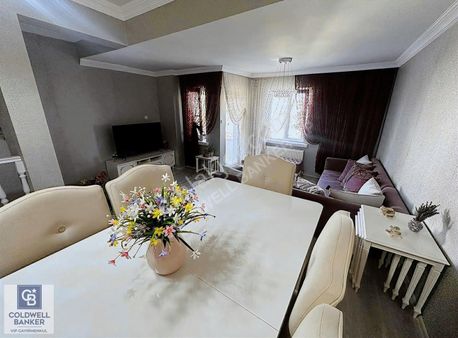 Batıkent Siyasal 3 Sitesinde Satılık Yapılı Katta Dubleks