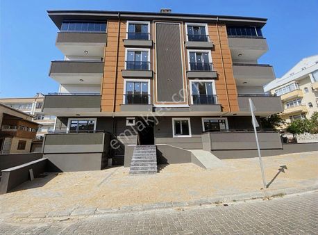 *mutlu Emlaktan Yıldız Mahallesinde Sıfır Satılık 2+0 Daire*