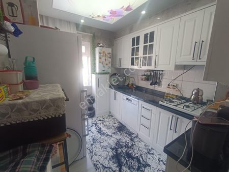 Mç Emlak'tan Mareşal Çakmak Mahallesinde 3+1 Satılık Daire