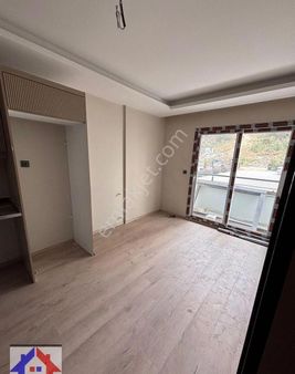 Sarıçam Gültepede Lüx İşçilikli Yüksek Giriş