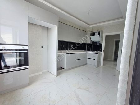 Emrah Çiftci'den Selçuklu Selahaddin Eyyubi Mah.beyhekim Cad.yanı Satılık Sıfır Lüks 3+1 Daire