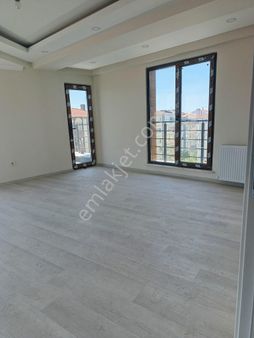 Bahcelievler Çamlık Cad.sıfır Binada 5.kat 2+1 85m2