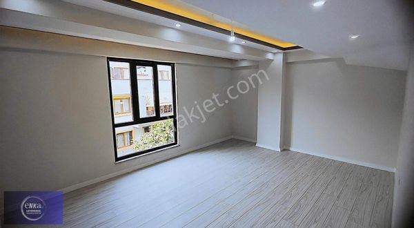 Enka'dan Körfez Çarşıda 2+1 Dubleks Daire