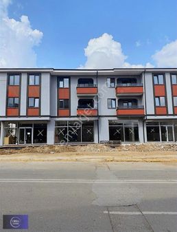 Birçok Sektör İçin Elverişli Cadde Üzeri 500 M2 Kiralık Dükkan