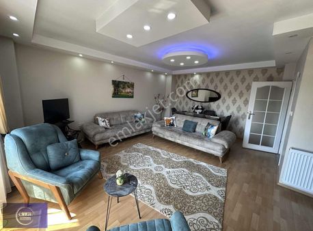 Derince 60 Evler Caddeye Cephe Satılık 3+1 Satılık Geniş Daire