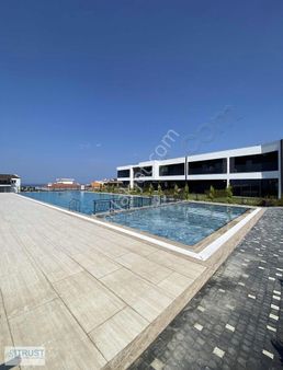 Deniz Manzaralı Havuzlu 0 Daire