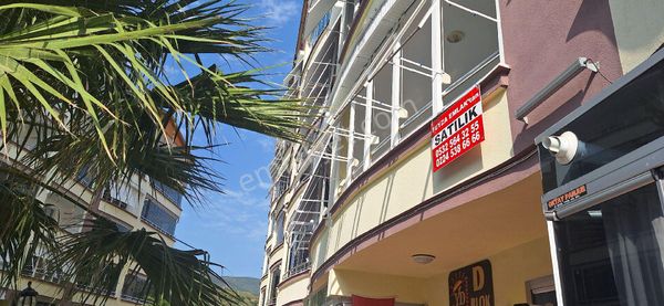 Gemlik K.kumla Feyza Emlak Tan Satılık Havuzlu Yeni Bina Daire