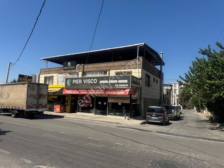 Çiğli Harmandalı Cadde Üzeri Devren Kiralık Mobilya Mağazası