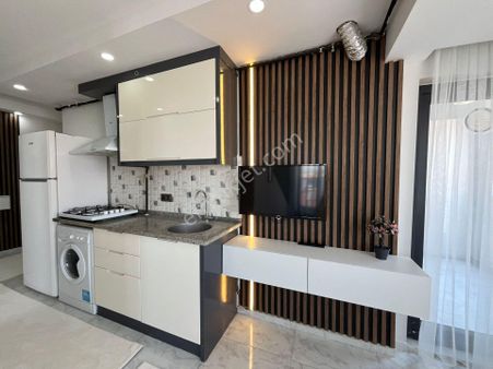 Ender Uysal Gayrimenkulden Cumhuriyet Mahallesin De 2+1 Satılık Apart..