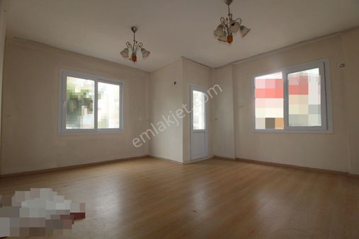 Aslan'dan Mezitli De Sahile Yakın Havuzlu Site İçi 3+1