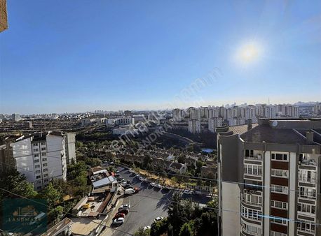 Başakşehir Vadi Park Evlerinde İçi Yapılı Manzaralı Geniş 3+1