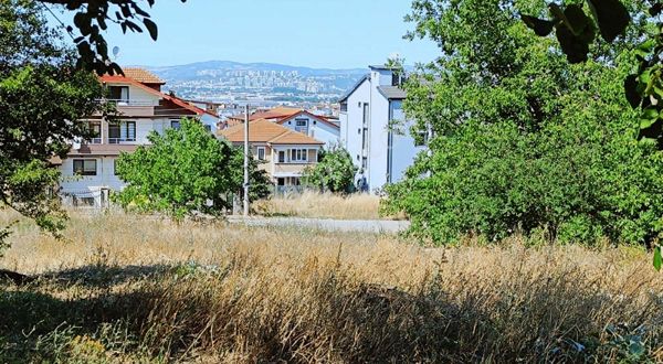 Çakır Gayrimenkul'den 975 M2 Satılık Arsa