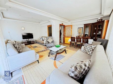 Yunusemre Mh. Satılık Site İçi Geniş 2+1 130m2 Daire