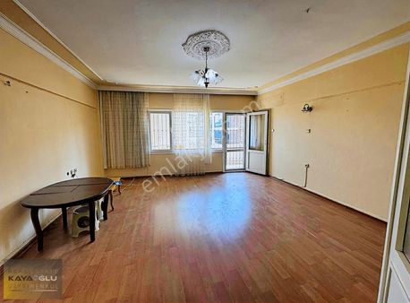 Nergiz İzban-çarşı Ve Bostanlıya Yakın Konumda 2+1 Klasik Daire