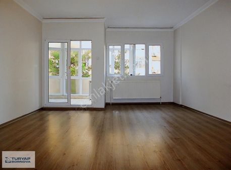 Özkanlar Haşim İşcan Cad. Üzerinde Doğalgaz Kombili 2+1 Kiralık