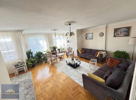 Çevre Yolu Üzerinde Satılık 5+1 Fırsat Daire