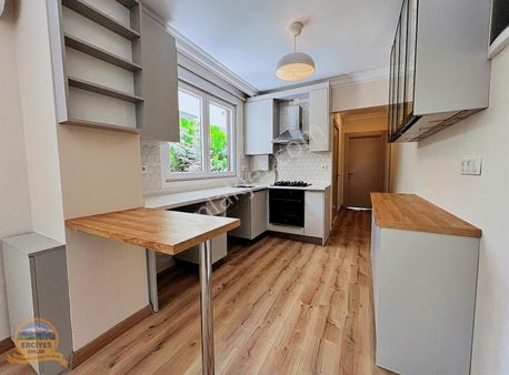 Erciyes'den Erenköy Marmaraya Komşu 80 M2 2+1 Yüksek Giriş