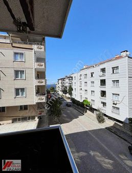 Gümüşpala'da Yeni Bina'da Göl Manzaralı İçi Geniş 3+1 Daire