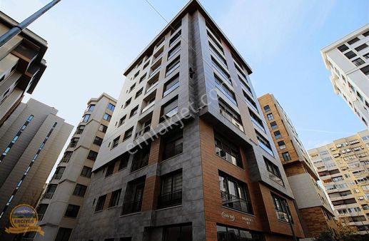 Erciyesden Yetkili Sahile Yakın 3+1 Ebeveynli Kombili 145 M²