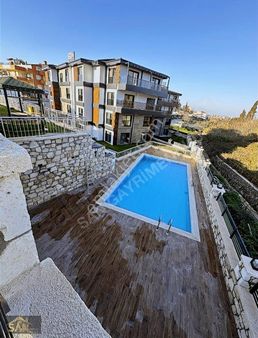 Urla Merkezde Havuzlu Site İçinde Sıfır Satılık Ultra Lüks Daire