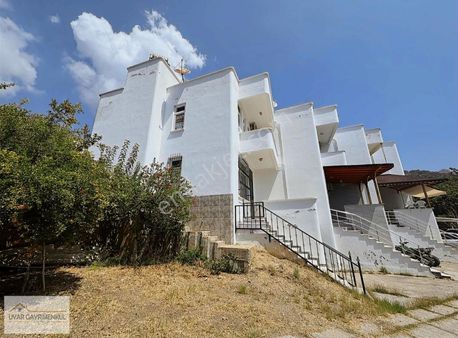 Uyar Gayrmklden Silifke Mavikette Deniz Manzaralı Satılık Villa