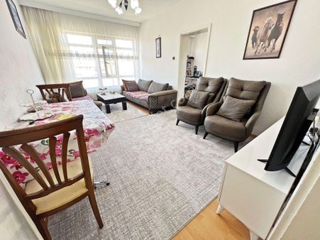 Etlik Mah. Lokman Hekim Yakını Meyveli Sokak'ta Katta 3+1 Mantolamalı Satılık Daire