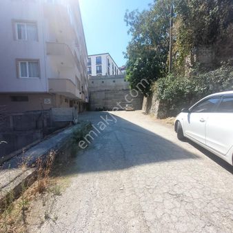 Serdivan İstiklal Mahallseinde Mavi Durak Mevkiinde 3+1 Daire