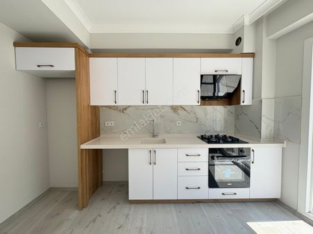 Arya'dan Güre'de Müstakil Bahçe Kullanımlı Satılık 1+1 Daire