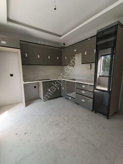 Çamlıcada Karanfiller Mit Binası Yakını 3+1 Satılık Daire