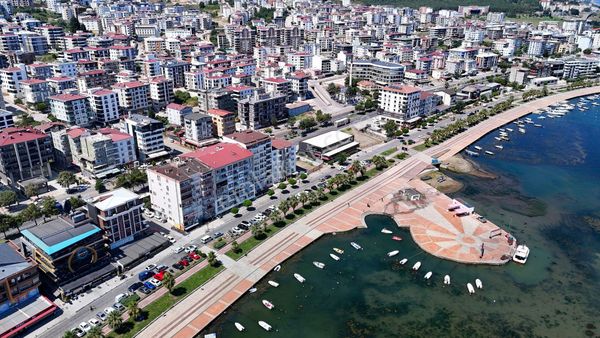 Denize Sıfır Yat Limanı 2+1 Geniş Balkonlu Asansörlü