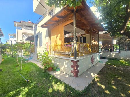 🏠 Davutlar’da 3+1 Bahçeli Yazlık – Denize 800 Metre