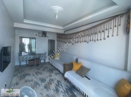 Çiğli'de Günün Fırsatı Kapalı Mutfak 1+1 Satılık D.gazlı Daire