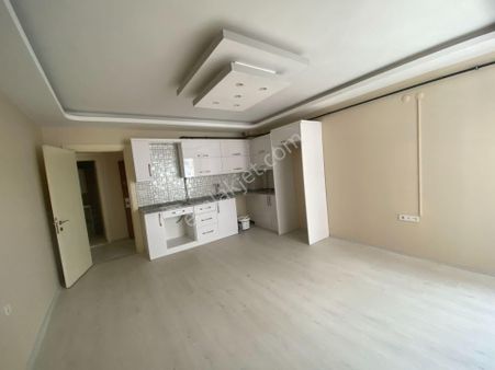 Ulukente Satılık 3+1 Açık Mutfak Doğalgazlı Daire