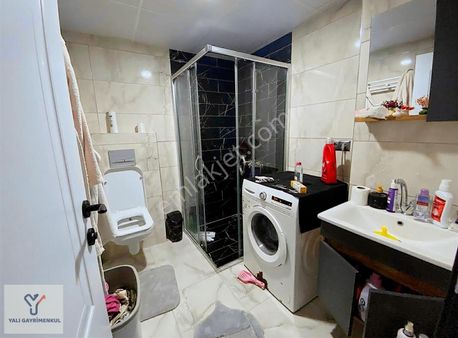 Yalı Gayrimenkul | Havuzlu Sitede Satılık Fırsat 2+1 Daire