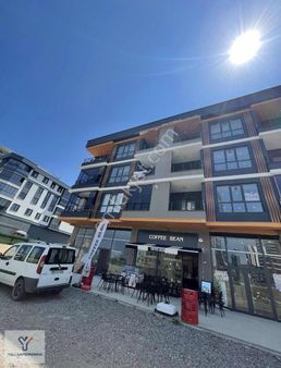 Yalı Gayrimenkul|gökdelenler Bölgesi Deniz Manzaralı Fırsat 1+1