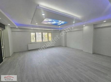 Adazarı Çeşme Meydanında İçi Sıfır Yapılı Satılık 3+1 Dairemiz