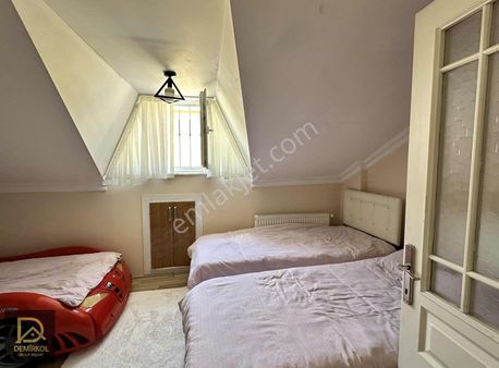 Demirkol İnşaattan Yenibosnada 3+1 140 M2 Satılık Dubleks Daire