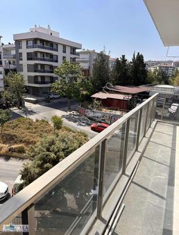 Askeri Hastane Karşısında Arakat Full Yapılı Satılık Daire